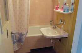 Vanzare apartament cu 4 camere, 80 mp, etaj intermediar, zona strazii Mehedinti