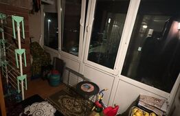 Apartament cu 2 camere, 47mp, et intermediar, balcon 5mp, parcare, zona Petrom 