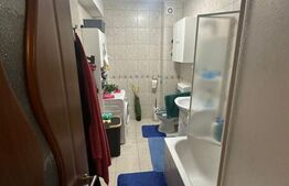 Apartament cu 2 camere, 47mp, et intermediar, balcon 5mp, parcare, zona Petrom 