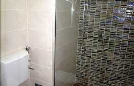 3 camere, 100 mp, 2 bai, mobilat modern, recent renovat, zona Alverna