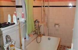 De vanzare apartament 3 camere, 40 mp, etaj intermediar, zona Piata Hermes