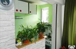 De vanzare apartament 3 camere, 40 mp, etaj intermediar, zona Piata Hermes