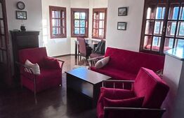 Casă spațioasă de vânzare,120 mp utili, 1900 mp teren