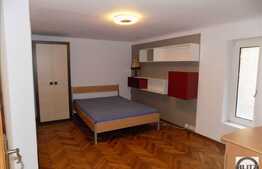 Apartament pe 2 nivele in imobil tip casa, 82 mp utili, zona 21 Decembrie
