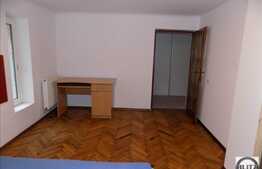 Apartament pe 2 nivele in imobil tip casa, 82 mp utili, zona 21 Decembrie