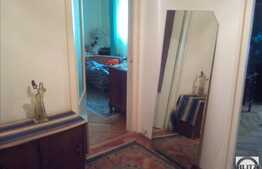 Vanzare apartament 4 camere, 78 mp, boxa, complet mobilat, zona Aleea Negoiu