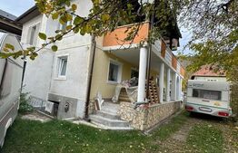 Casa individuala cu  curte individuala, garaj si gradina zona Baciu 