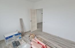 Apartament semidecomandat, 51 mp utili, lift, parcare, zona Terra