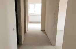 Apartament 3 camere decomandat, 71.82 mp, zona Terra