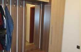 De vanzare apartament 2 camere, 62 mp, balcon, zona strazii Florilor!