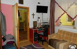 Vanzare apartament 2 camere, 44,5 mp, terasa 13 mp, zona centrala