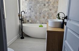 Casă individuală 140 mp, teren 700 mp, panouri solare, în Dezmir