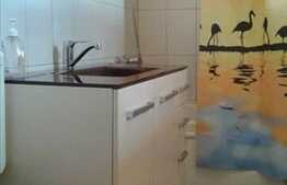 Vanzare apartament 3 camere, 52 mp, loc de parcare, zona Lidl