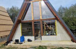 Casa de vacanta tip A- frame -Tohanita, zona superba se vinde la cheie