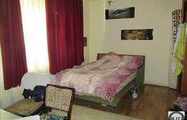 3 camere, 64 mp, boxa la subsol, decomandat, zona strazii Negoiu!