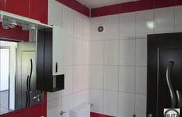 Vanzare 3 camere, 64 mp utili, balcon, zona strazii Florilor!