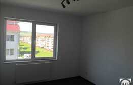 Vanzare 3 camere, 64 mp utili, balcon, zona strazii Florilor!