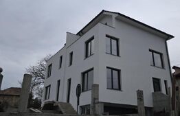 2 Unitati, Duplex semifinisat, zona Dambul Rotund, priveliste spre oras