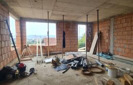 2 Unitati, Duplex semifinisat, zona Dambul Rotund, priveliste spre oras