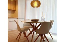 Apartament cu 2 camere, 56 mp, lux, parcare,  zona Iulius Mall