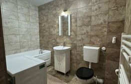 Apartament 2 camere, decomandat, parcare, zona Porii 