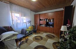 Casă semicentrală cu garaj, 100 mp utili