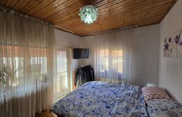 Casă semicentrală cu garaj, 100 mp utili