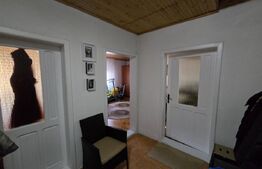 Casă semicentrală cu garaj, 100 mp utili