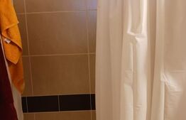 Apartament 2 camere, Tractoru, pozitie excelenta