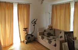 Vanzare 2 camere, 50,4 mp, 3 terase de 28 mp, parcare, zona strazii Eroilor!