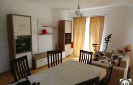 Vanzare 2 camere, 50,4 mp, 3 terase de 28 mp, parcare, zona strazii Eroilor!