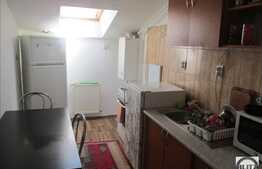 De vanzare mansarda 1 camera, 37 mp, balcon, zona strazii Florilor!