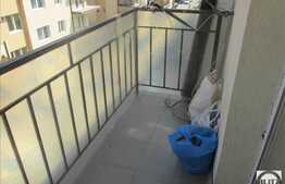De vanzare mansarda 1 camera, 37 mp, balcon, zona strazii Florilor!
