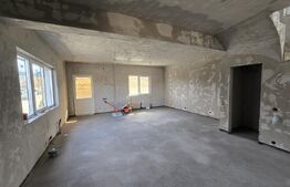 Casă individuală în Câmpenești,  120 mp semifinisată, teren aferent de 592 mp 