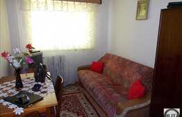 Vanzare apartament 4 camere, 70 mp, decomandat, zona strazii Mehedinti