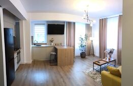 Apartament 3 camere, etaj intermediar, zona Teilor
