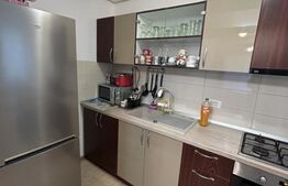 De vânzare apartament 2 camere, 52 mp, cartier Tractoru