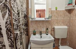 Garsoniera decomandata, cu o camera in Brasov