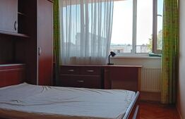 Apartament cu 3 camere, etaj intermediar zona Alexandru Vlahuta 