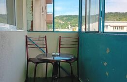 Apartament cu 3 camere, etaj intermediar zona Alexandru Vlahuta 