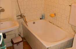 4 camere, decomandat, 78 mp, boxa, zona Golden Tulip