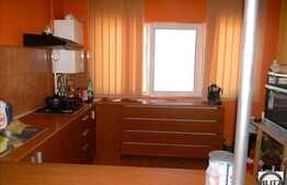 Apartament de vanzare cu 2 camere,finisat, decomandat, 63 mp, cu garaj