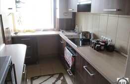 4 camere, 80 mp, balcon, boxa la subsol, zona strazii Aleea Balea!