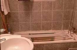 3 camere, 65 mp, decomandat, zona strazii Lunii