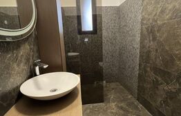 Apartament 2 camere, 55 mp, decomandat, centru