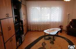 De vanzare apartament 2 camere, 55 mp, garaj, boxa, zona strazii Tasnad