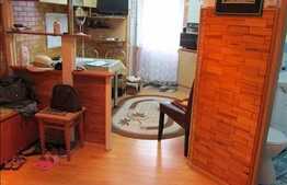 De vanzare apartament 2 camere, 55 mp, garaj, boxa, zona strazii Tasnad