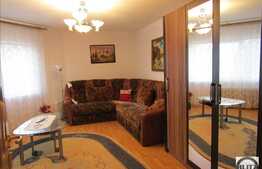 De vanzare apartament 2 camere, 55 mp, garaj, boxa, zona strazii Tasnad