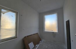 Casă cu Design Modern și Panoramă Superbă în Dezmir