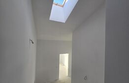 Casă cu Design Modern și Panoramă Superbă în Dezmir